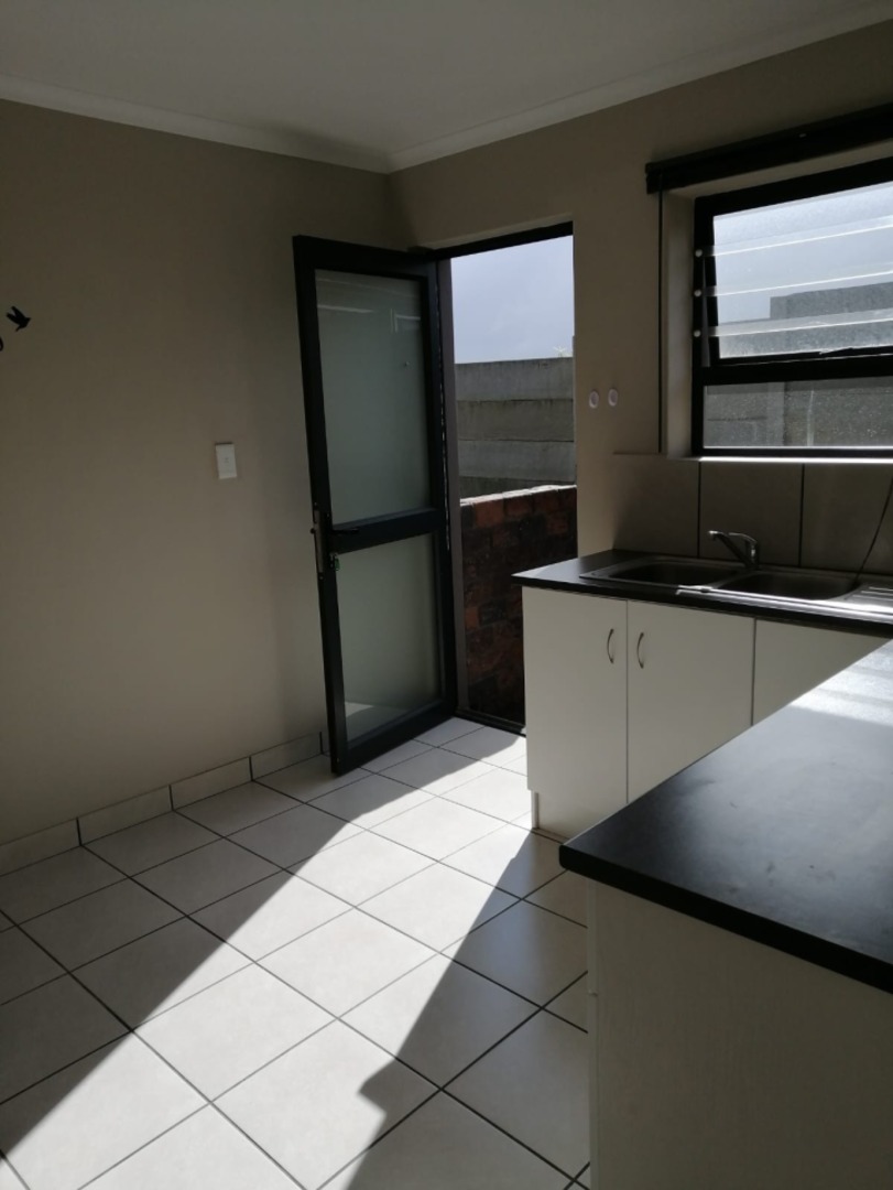 5 Bedroom Property for Sale in Vredenburg Western Cape